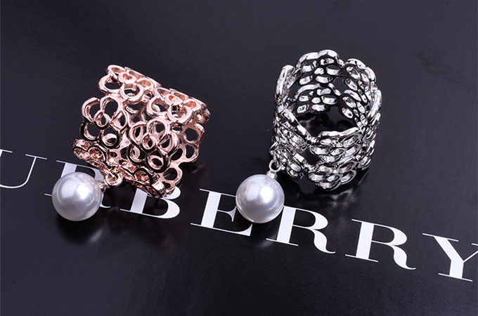 Luxusný prsteň na šatku,šál v dvoch rôznych farbách s perlou