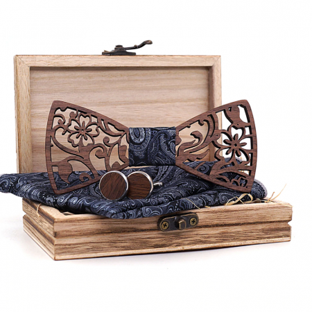 Reliéfny drevený set vo viac farbách - drevený motýlik + vreckovka + manžety