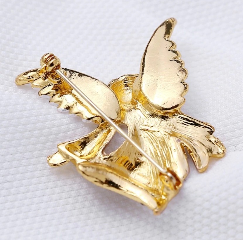 Prepracovaná brošňa v tvare zlatého anjelika
