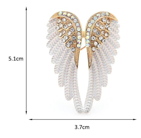 Prepracovaná brošňa na oblečenie v tvare bielych anjelských krídel