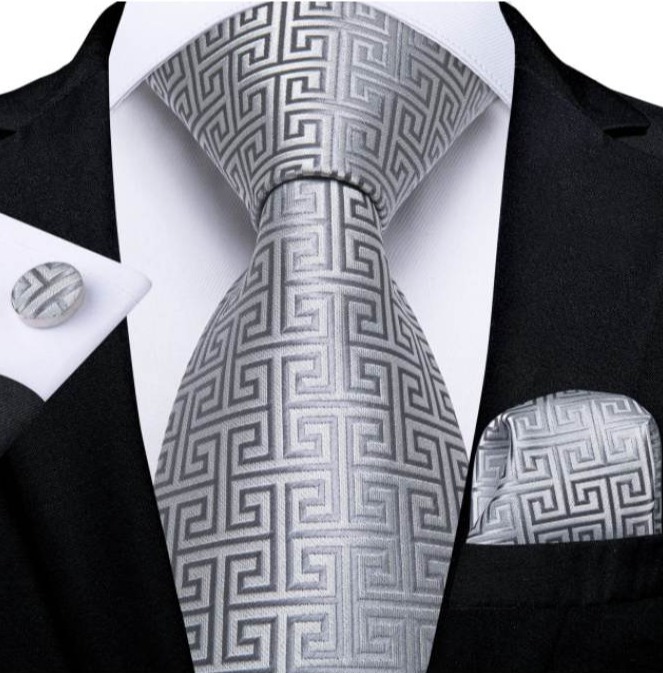 Luxusný set s kravatou, manžetami a vreckovkou v sivom spracovaní