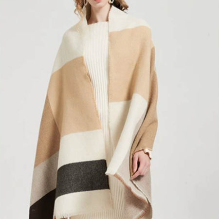 Elegantný dámsky zimný šál v moderným béžovým vzorom