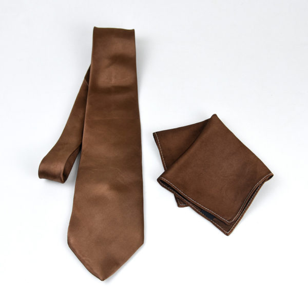 Hodvábna kravata a vreckovka v hnedej farbe, Slovenská výroba