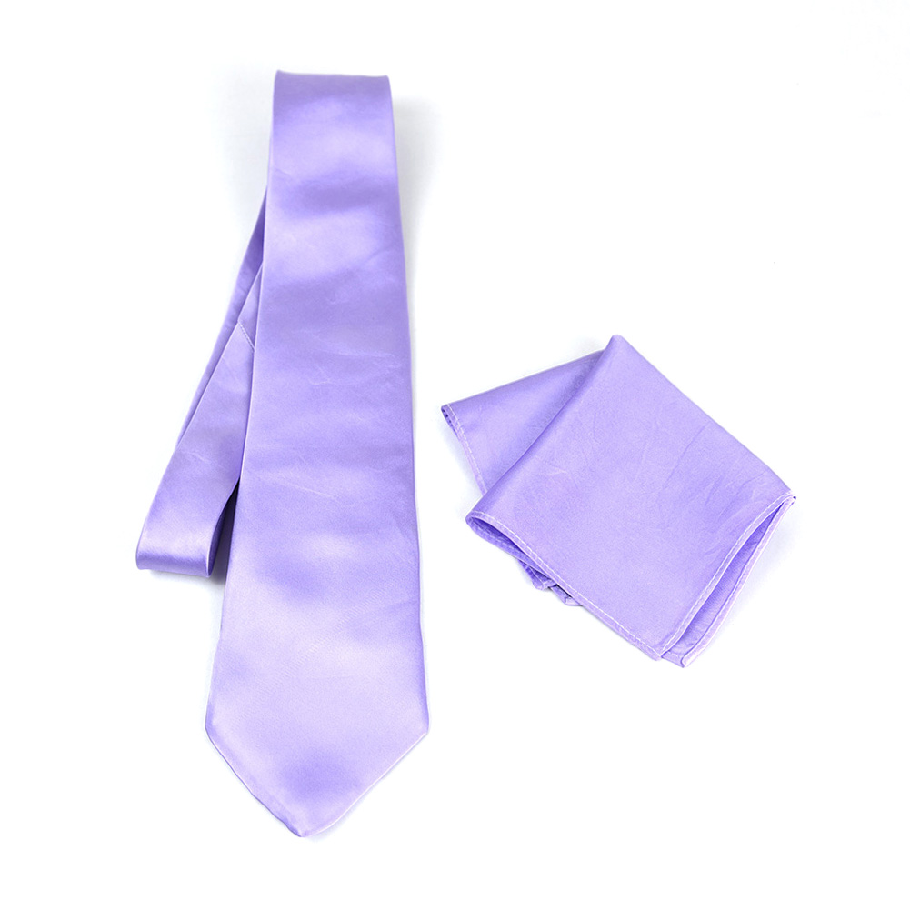 Hodvábna kravata a vreckovka v levanduľovej farbe, Slovenská výroba