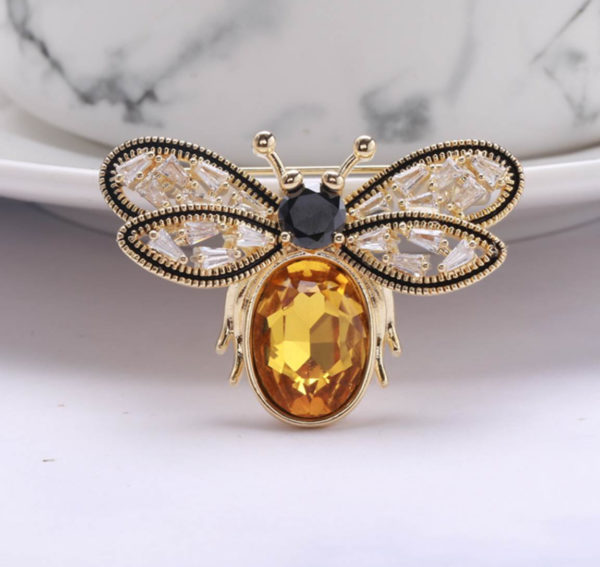 Luxusná brošňa v podobe včielky so žltým kryštálom