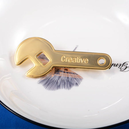Štýlová brošňa v kreatívnom dizajne - Kľúč CREATIVE