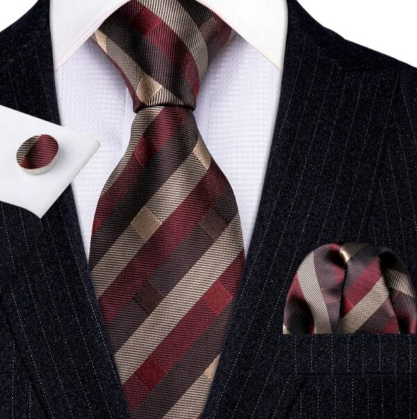 Luxusný kravatový set s pásmi s vreckovkou a manžetami
