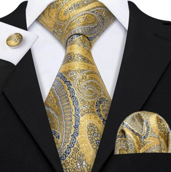 Žltý kravatový set so vzorom s vreckovkou a manžetami